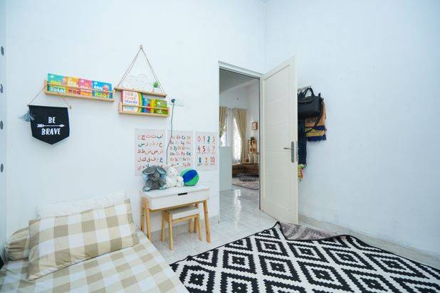 Rumah Siap Huni 20 Menit ke Mall Cibinong City Bisa KPR J16407