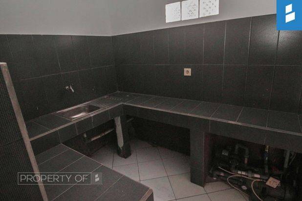rumah TKI 1 Bandung hadap timur murah sudah renov, ga ada lagi