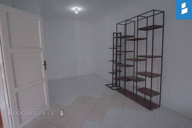 rumah TKI 1 Bandung hadap timur murah sudah renov, ga ada lagi