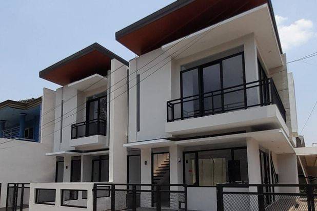 RUMAH BARU PUSAT KOTA HARGA MIRING CUMA 1Man