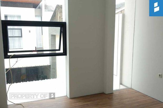 Rumah Baru sayap muara Bandung 2lantai tengah kota