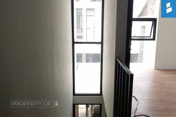 Rumah Baru sayap muara Bandung 2lantai tengah kota