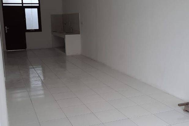 rumah baru renov Taman Holis Bandung sudah atap baja ringan