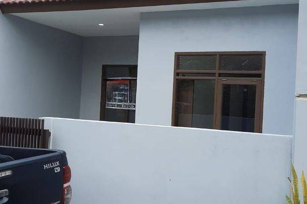 rumah baru renov Taman Holis Bandung sudah atap baja ringan