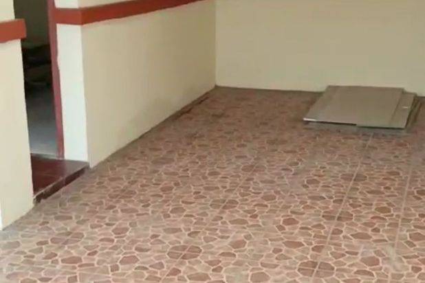 rumah sayap TAMAN KOPO BANDUNG dijual murah beserta isinya, air submersible