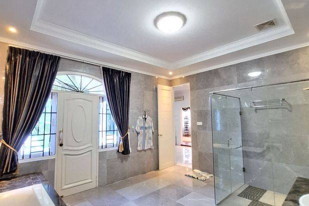 Dijual Rumah Mewah Pusat kota batam Sukajadi