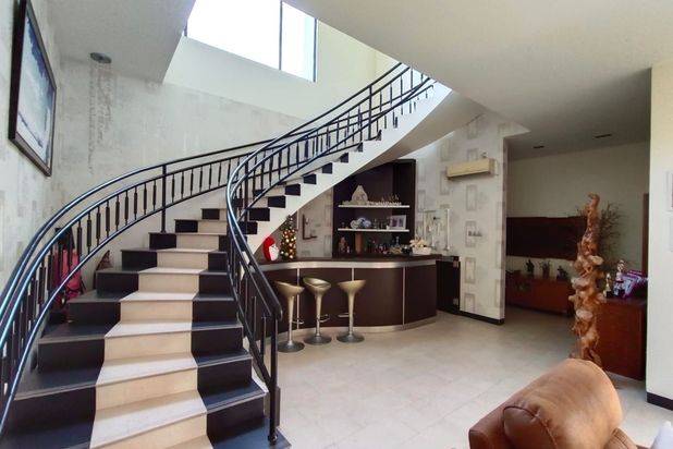 Dijual Rumah Mewah Beverly batam kota