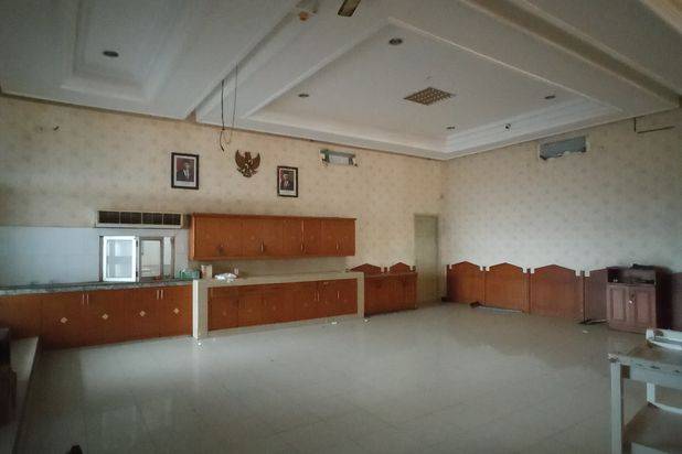 Dijual Ex Restaurant Cocok Untuk Ruang Usaha di Kejaksan Cirebon