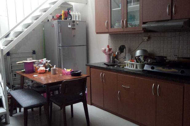 Dijual Rumah Cantik di Kembang Pare Residence