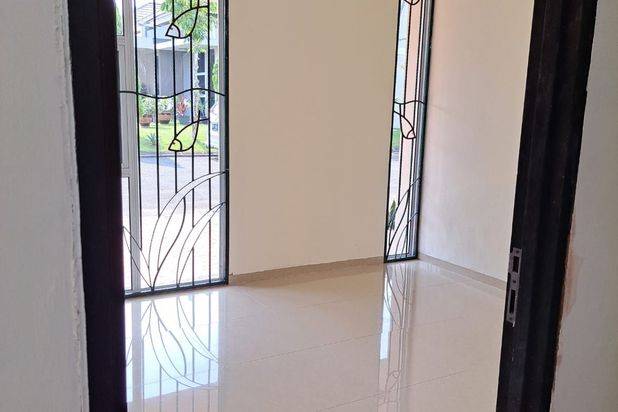 Dijual murah rumah 1½ Lantai full renovasi di Royal Grande batam centre