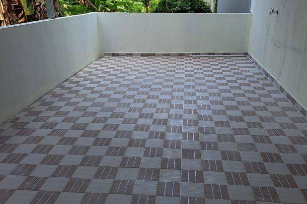 Dijual murah rumah 1½ Lantai full renovasi di Royal Grande batam centre