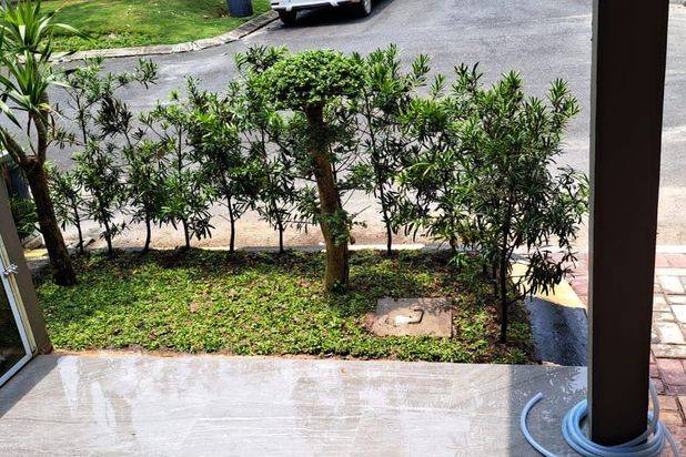 Dijual murah rumah 1½ Lantai full renovasi di Royal Grande batam centre