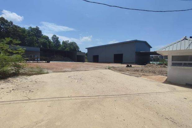 DI SEWAKAN ATAU DI JUAL GUDANG DI KABIL BATAM
