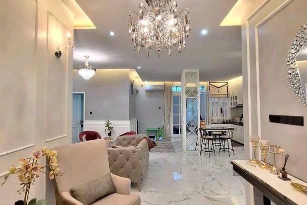 Di jual rumah full renovasi di the summer batam center