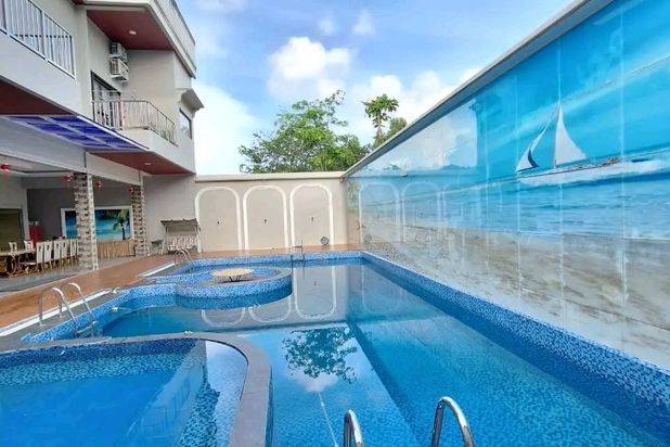 Dijual rumah mewah 2½ Lantai Plam spring Batam centre