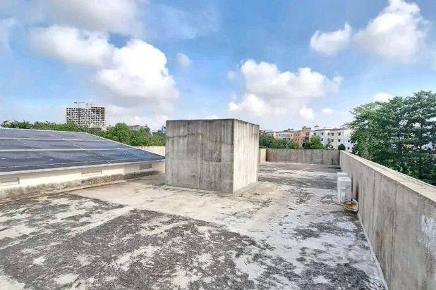Dijual rumah mewah 2½ Lantai Plam spring Batam centre
