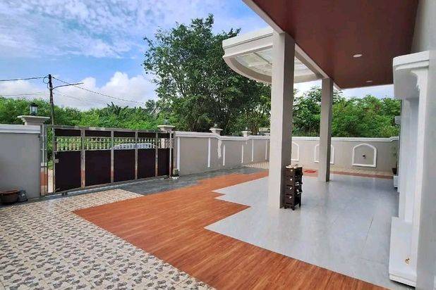 Dijual rumah mewah 2½ Lantai Plam spring Batam centre