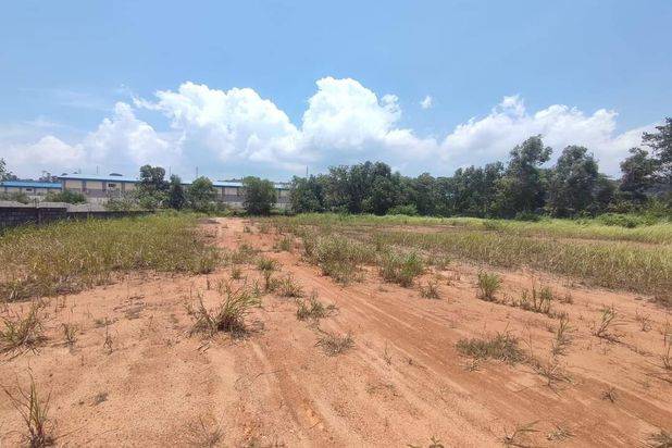 Di jual murah Berapa bidang lahan peruntukan industri