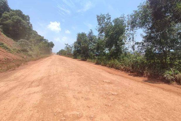 Di jual murah Berapa bidang lahan peruntukan industri
