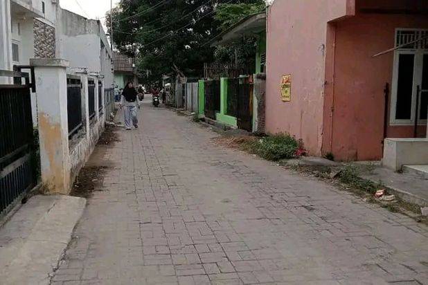 Kost 3 Pintu Dijual Dekat Pasar Rau