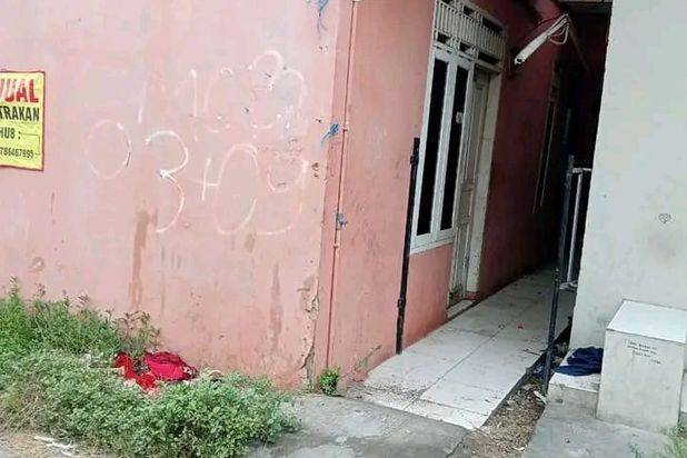 Kost 3 Pintu Dijual Dekat Pasar Rau