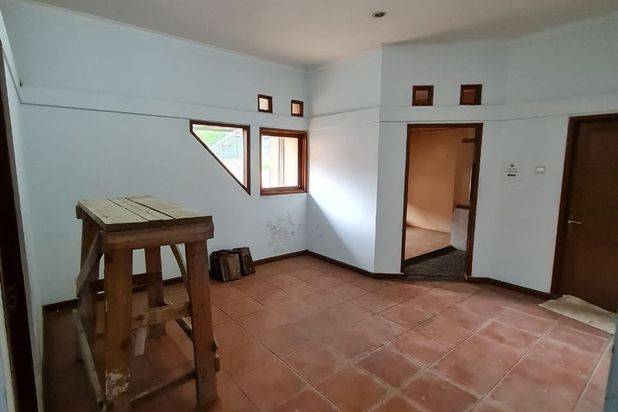 Rumah Strategis Cocok Segala Usaha di Sayap Riau Bandung