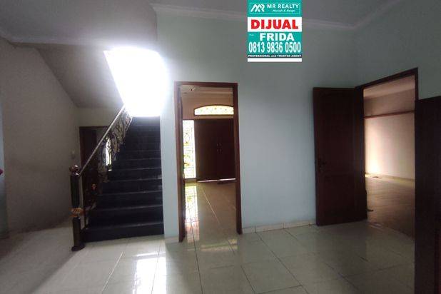 Pasti terjual rumah hunian nyaman ,tenang area komplek security akses,strategis ke pusat kota bandung,terjangkau tersedia kuliner mall,perkantoran cluster bagus hrga sangat bs negoisasi