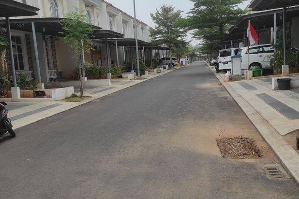 Jarang ada 2 rumah gandeng rumah baru standar developer di JAKARTA GARDEN.CITY CAKUNG SUDAH ADA AKSES TOL DEKAT KE AKSES TOL.LUAR KOTA FASILITAS LENGKAP SEKOLAH KULINER RUMAH SAKIT,PERKANTORAN,