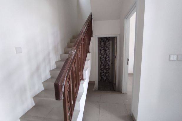 Jarang ada 2 rumah gandeng rumah baru standar developer di JAKARTA GARDEN.CITY CAKUNG SUDAH ADA AKSES TOL DEKAT KE AKSES TOL.LUAR KOTA FASILITAS LENGKAP SEKOLAH KULINER RUMAH SAKIT,PERKANTORAN,