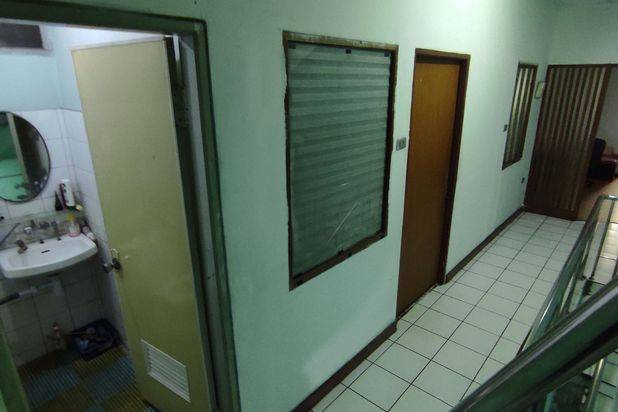 Jarang ada ruko terletak di JALAN UTAMA SURYO PRANOTO JAKARTA PUSAT, SENTRAL ,bisnis jakarta kota transportasi terjangkau cepat ,MRT, COMUTTER,TRANSJAKRTA,HRGA JUAL GA ADA LAWAN MURAHNyA