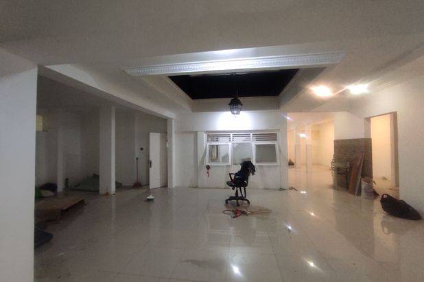 Hunian terletak di tengah kota jakarta pusat dekat akses tol dalam kota & luar kota di kelilingi perkantoran ,kuliner sekolah ,fasilitas kesehatan