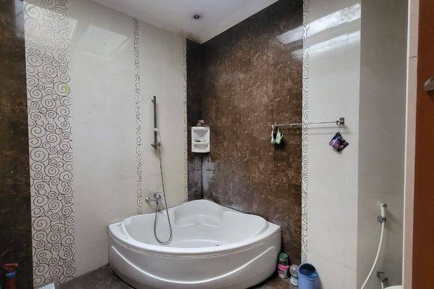 Rumah Terawat Dekat Pvj Mall di Setra Indah Bandung