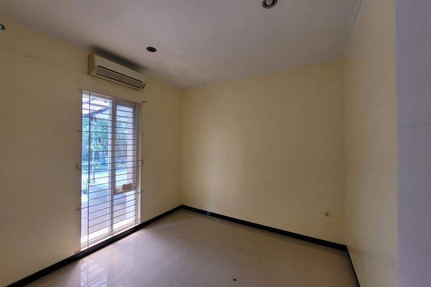 Rumah Nyaman Terawat di Redwood Tki 5 Bandung