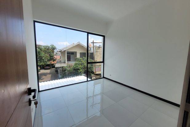 For Sale Rumah Baru Minimalis 2 Lt di Kopo Permai 2 Bandung