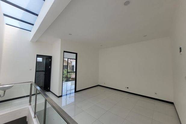 For Sale Rumah Baru Minimalis 2 Lt di Kopo Permai 2 Bandung