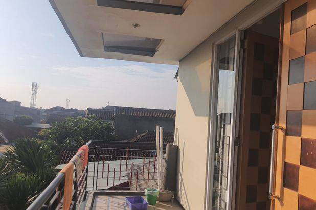 Rumah 2 Lantai Nyaman Dekat Ke Tol Margaasih Bandung