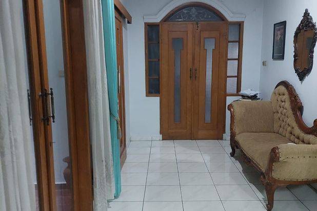 Rumah Tinggal Ada Banyak Kamar di Gegerkalong Bandung