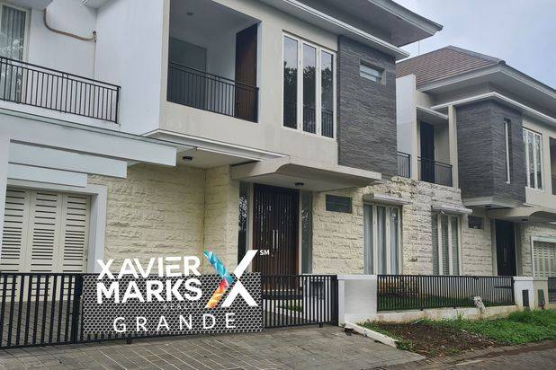 Disewakan Rumah View Golf di Araya Golf, Malang