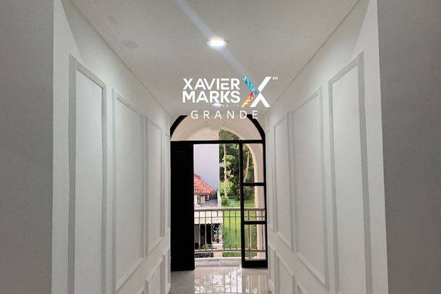 Dijual Rumah Modern di Araya Golf, Malang