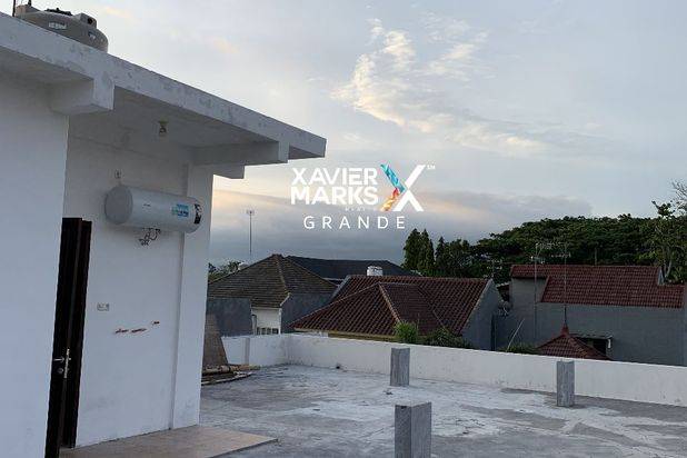 Dijual Rumah Modern di Araya Golf, Malang