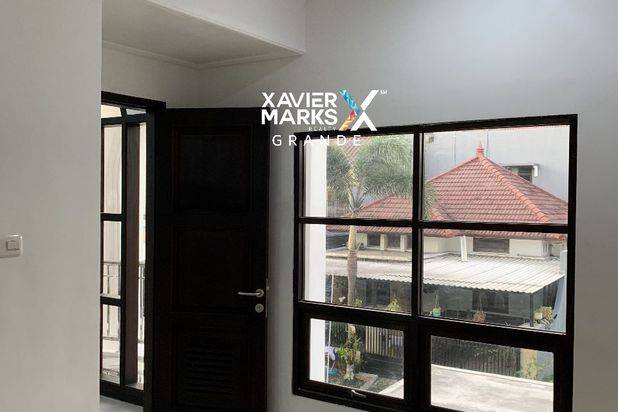 Dijual Rumah Modern di Araya Golf, Malang