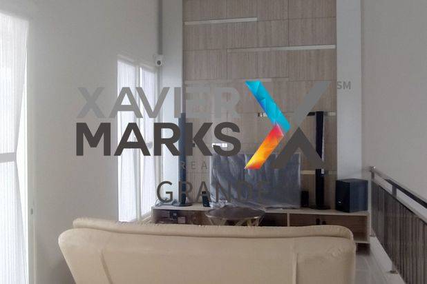 Dijual Rumah 2 Lantai Spacious Modern di Villa Puncak Tidar, Malang