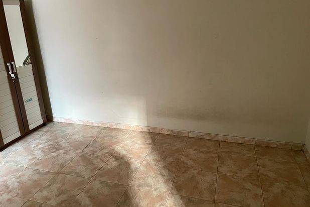 Dijual Cepat Rumah Hook 2 Lantai di Jl. Papa Papa, Malang