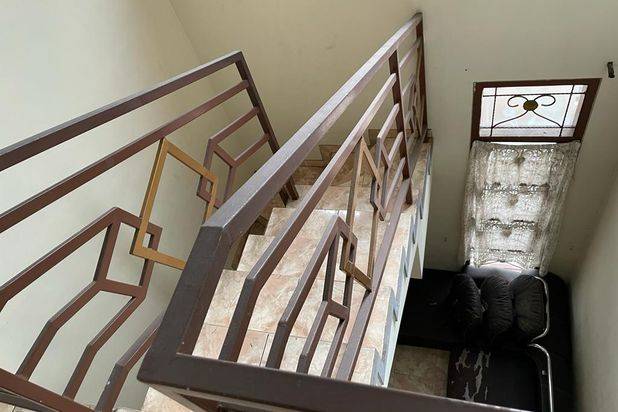 Dijual Cepat Rumah Hook 2 Lantai di Jl. Papa Papa, Malang