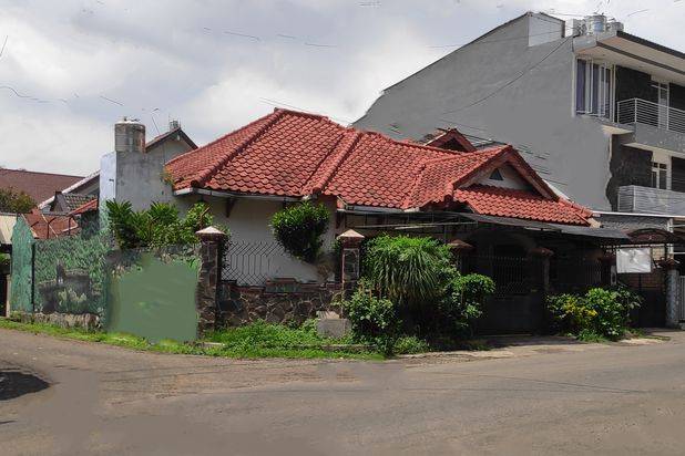 Dijual Rumah Hook di Jl. Bunga Bunga Area Suhat, Malang