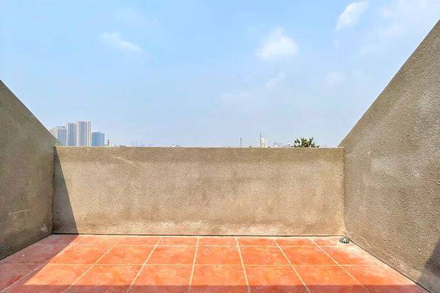 Townhouse Siap Huni di Pondok Indah Jakarta Selatan