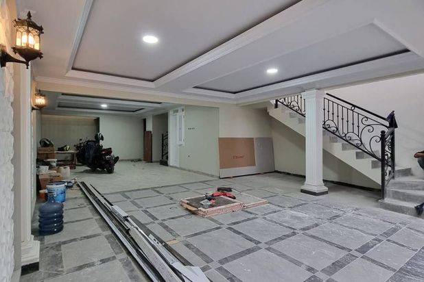 Rumah 3 Lantai Baru Unfurnished SHM di Jagakarsa, Jakarta Selatan