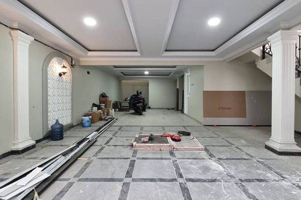 Rumah 3 Lantai Baru Unfurnished SHM di Jagakarsa, Jakarta Selatan