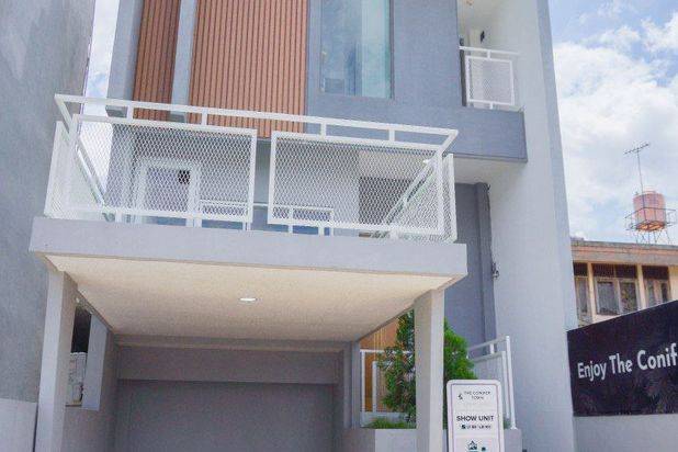 Rumah 3 Lantai Baru Unfurnished SHM di Rtm Kelapa Dua, Depok