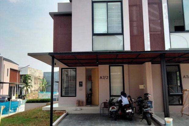 Rumah 2 Lantai Dalam Kawasan South City Pondok Cabe Tangerang Selatan